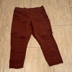 XCVI new Ellison crop pant in Makore color (beautiful rust color) size Medium.